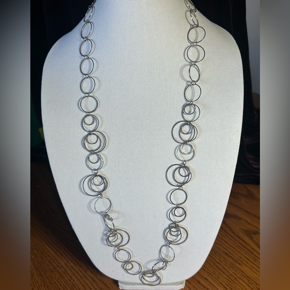 Necklace and earrings set